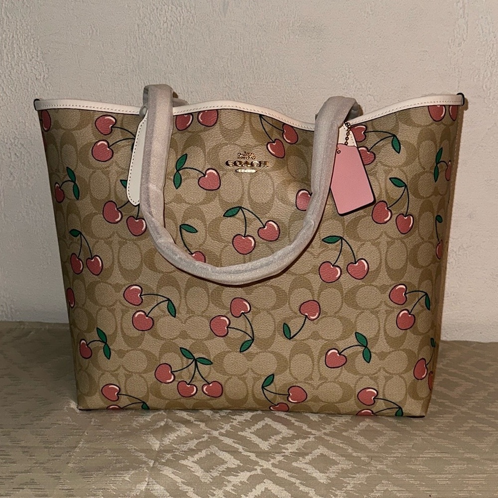 Coach Cherry Signature City Tote